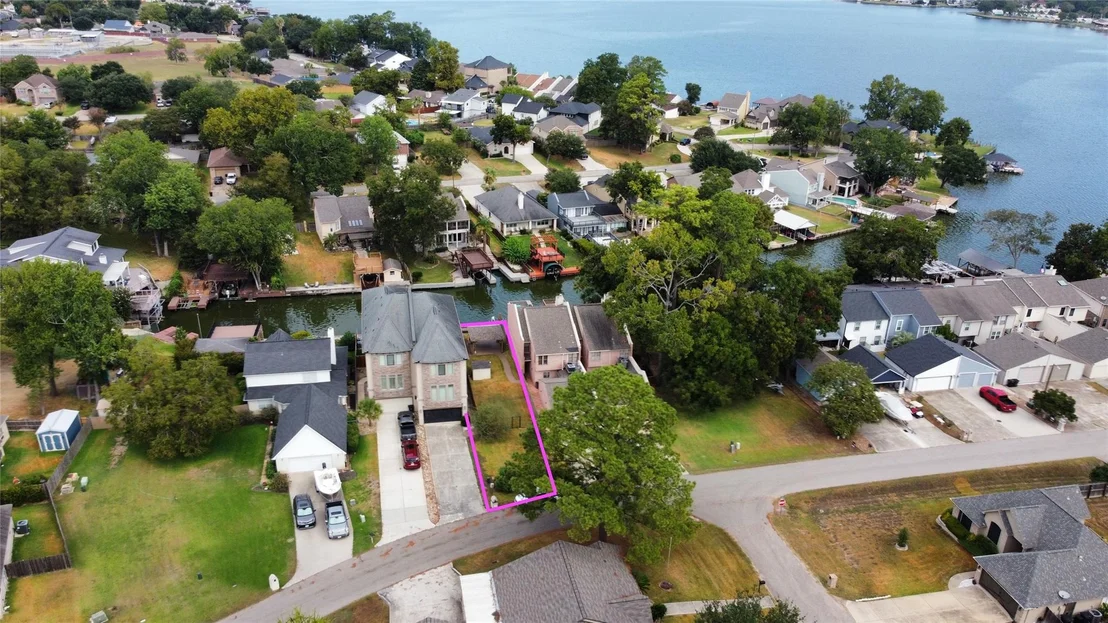 Photo of 721 Paradise Lane