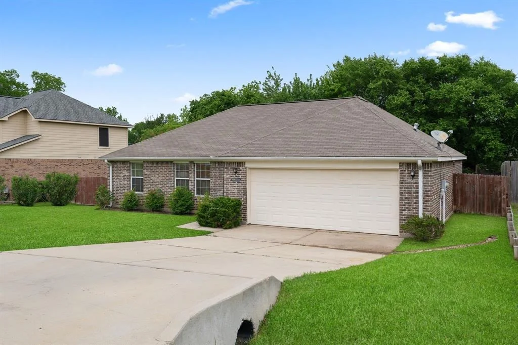 Photo of 12502 Hackberry Drive
