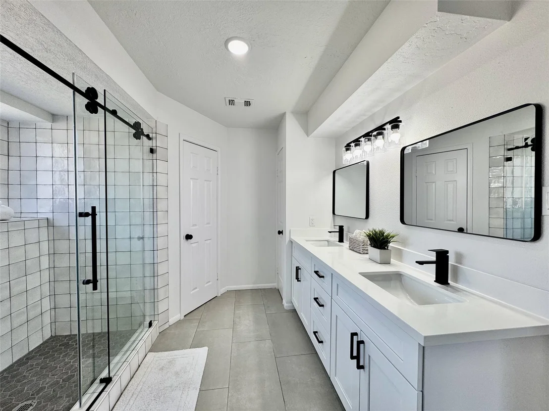 Photo of 3739 Moonlite Drive