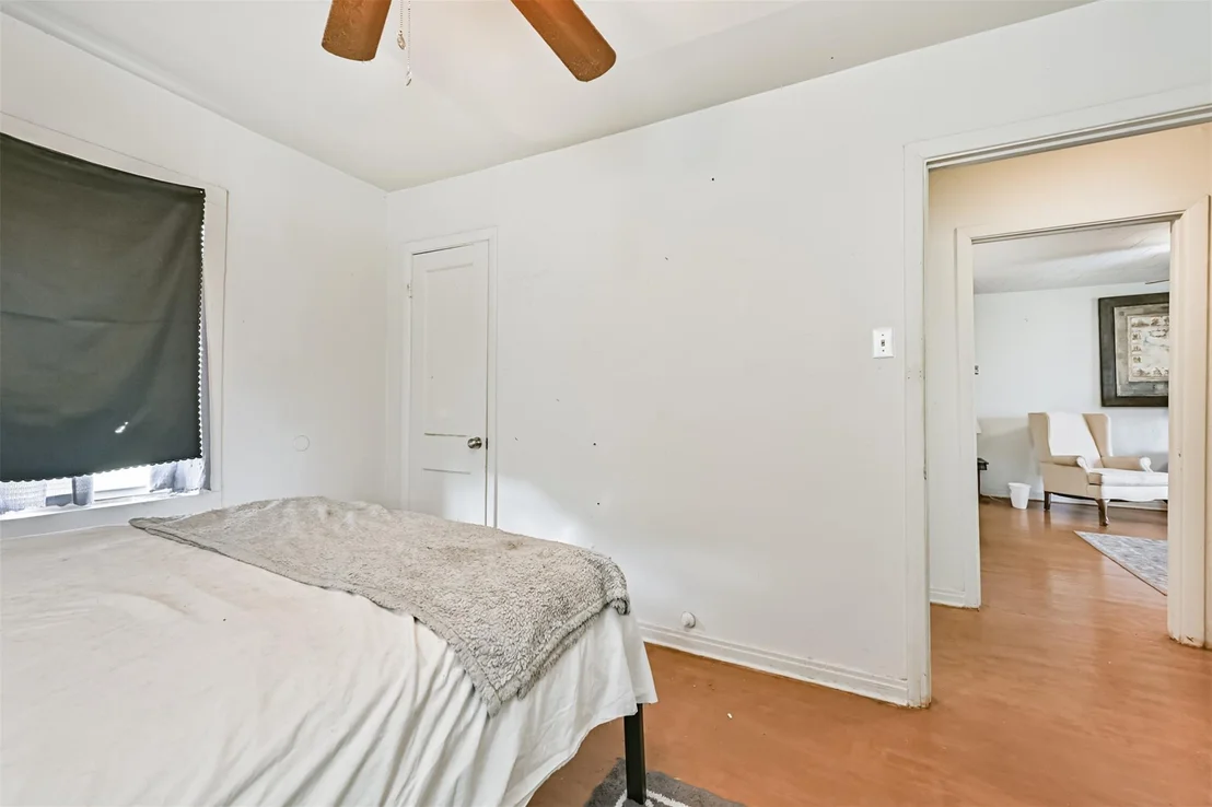 Photo of 707 W 5th Street