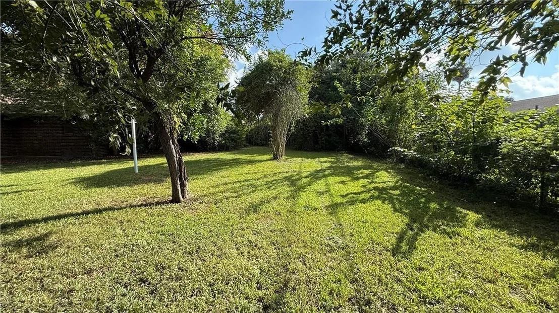 Photo of 203 Longfellow Lane