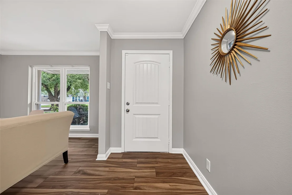 Photo of 6011 Benning Drive