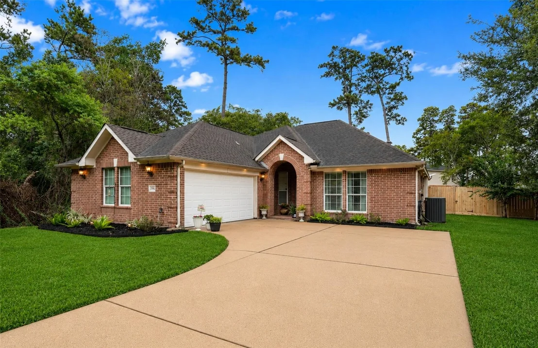 Photo of 15906 Dunes Drive