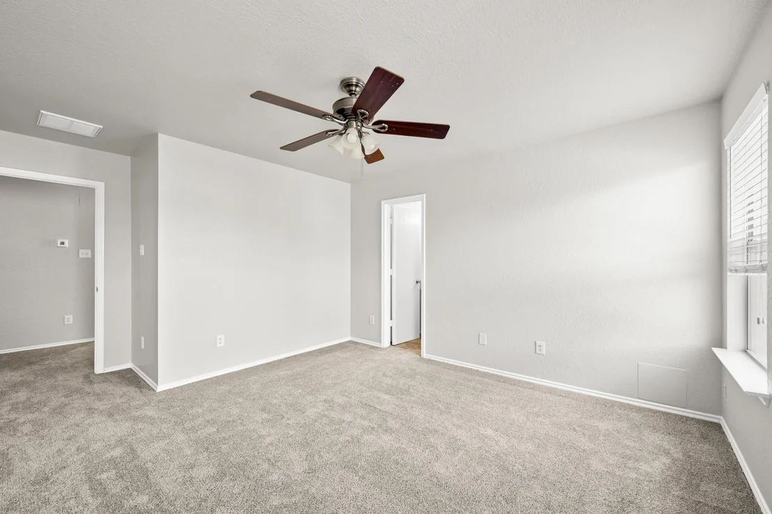Photo of 11422 Log Cabin Lane