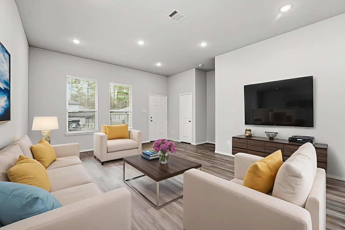 Photo of 15618 Sycamore Drive