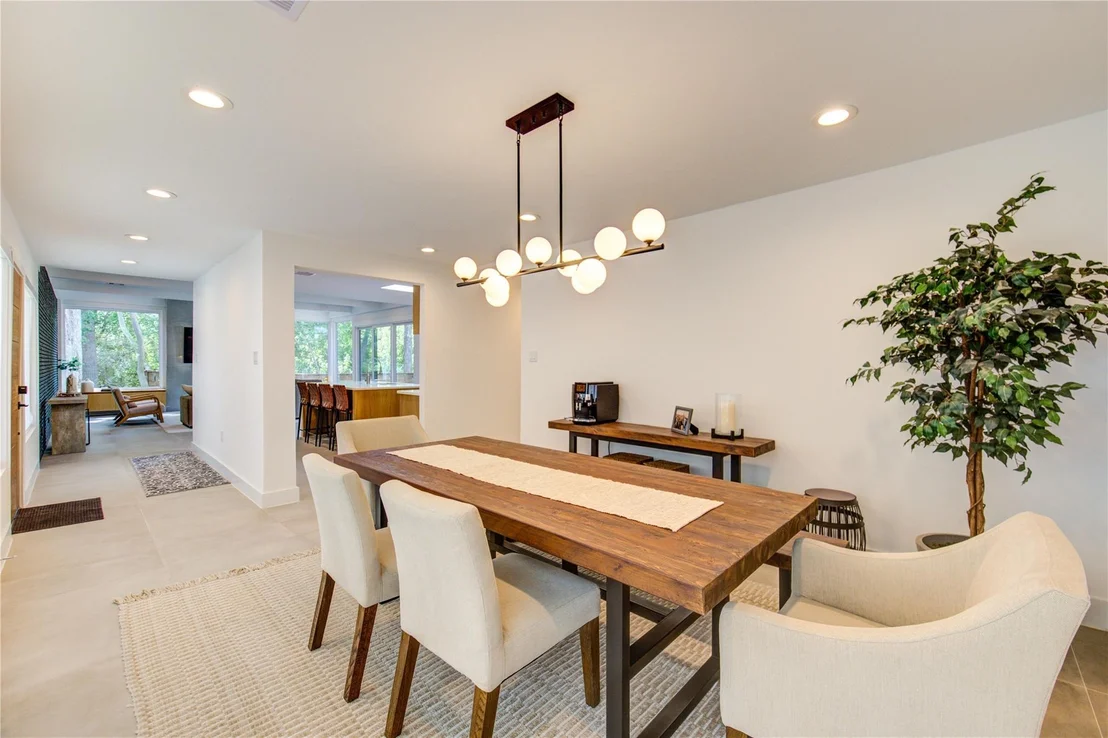 Photo of 303 Isolde Drive