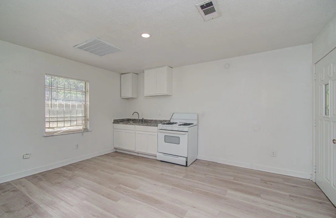 Photo of 7622 Delavan Drive