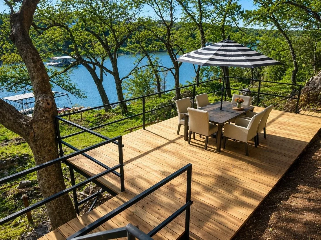 Photo of 1216 Cliffview Drive