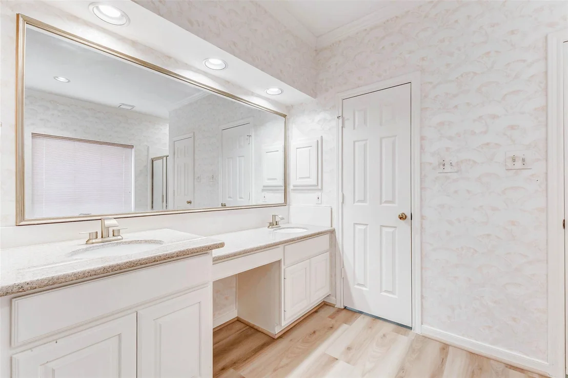Photo of 4418 Bermuda Drive