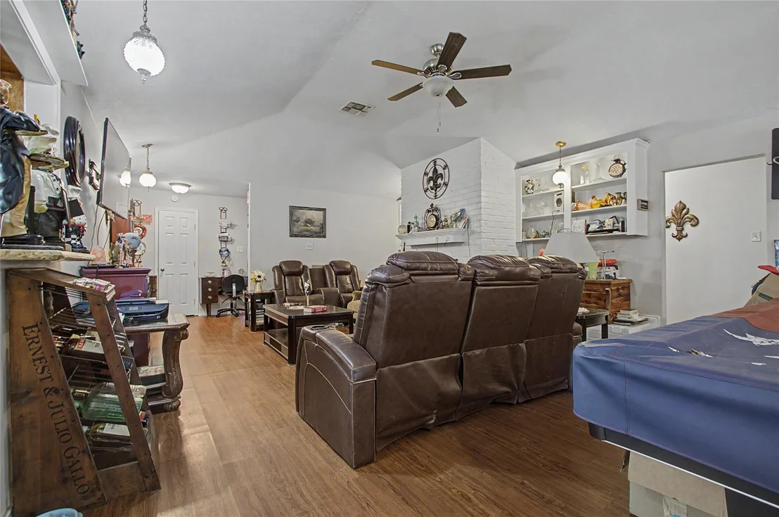 Photo of 2549 River Ridge