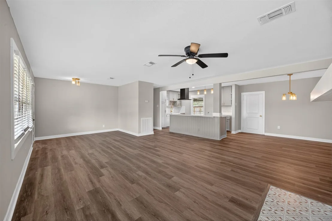 Photo of 920 Nottingham Drive