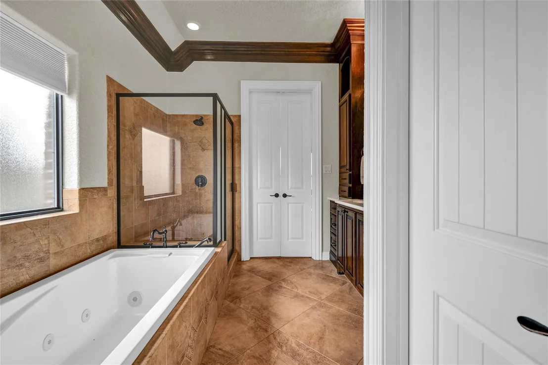 Photo of 1016 Shady Oaks Drive
