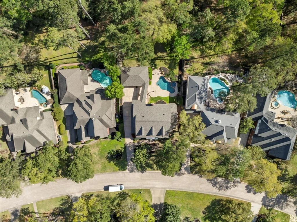 Photo of 38 E Shadowpoint Circle
