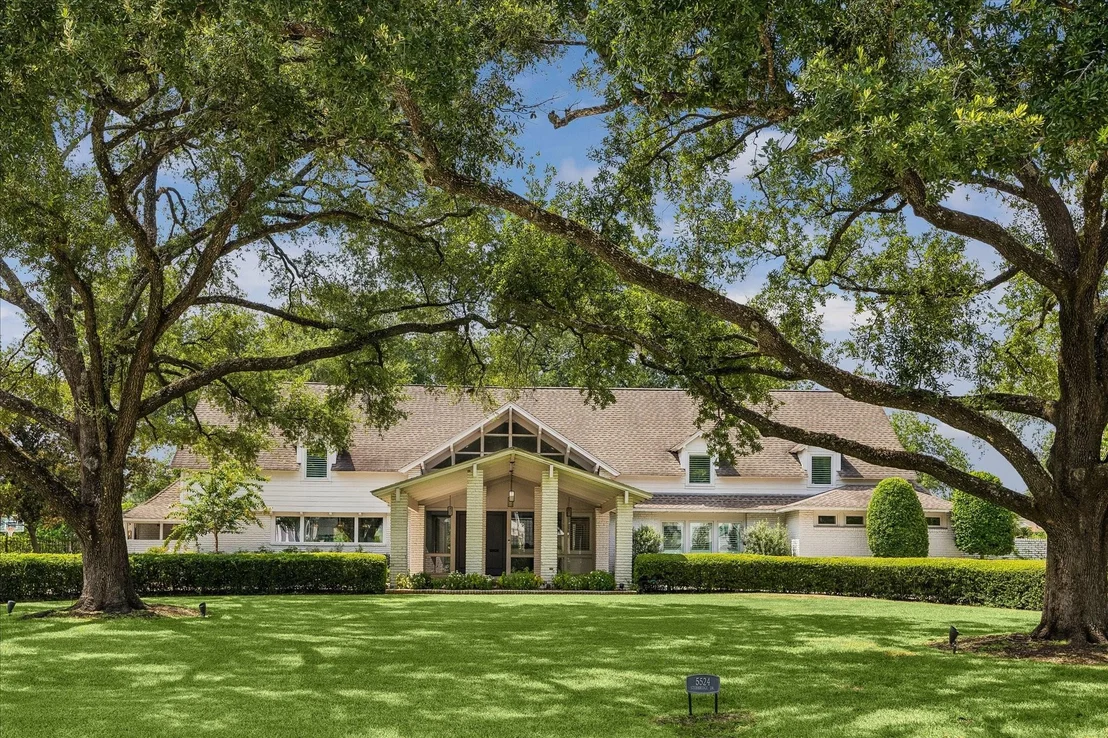 Photo of 5524 Sturbridge Drive
