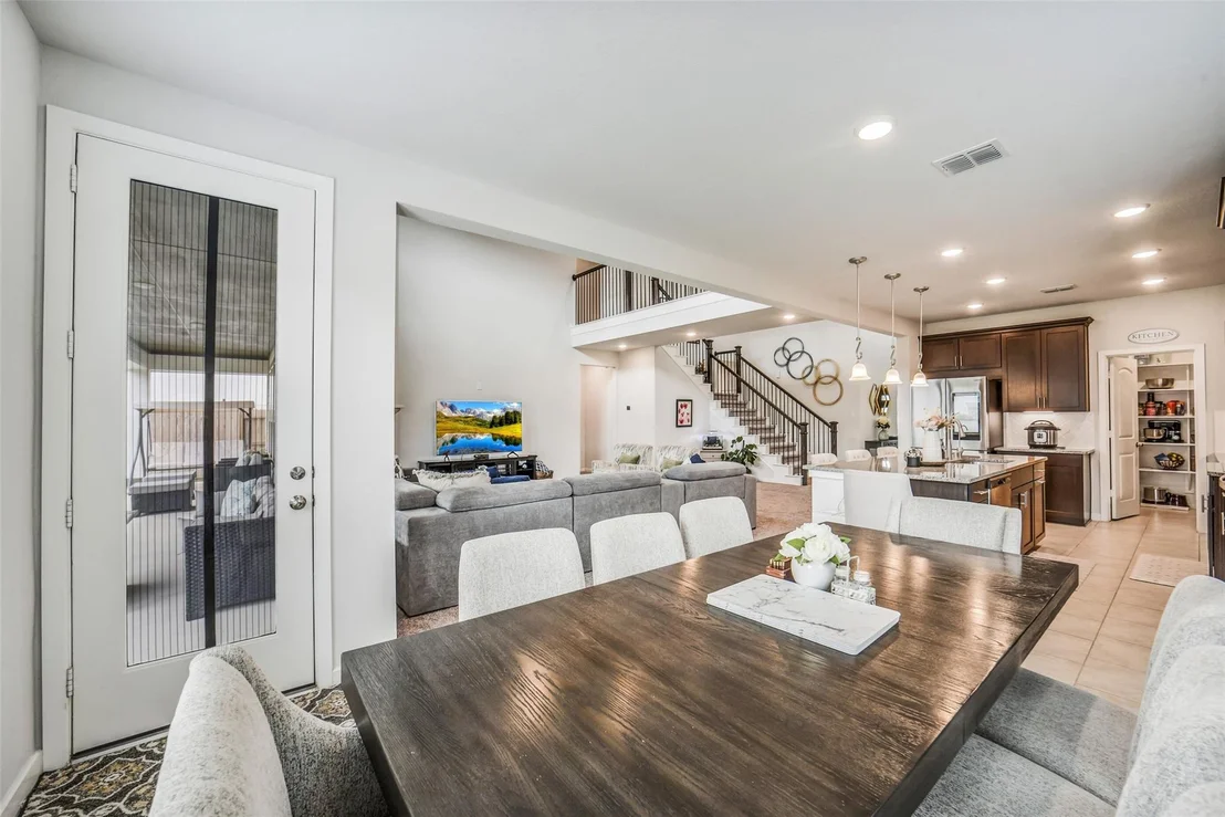 Photo of 9210 Lowell Cliff Drive