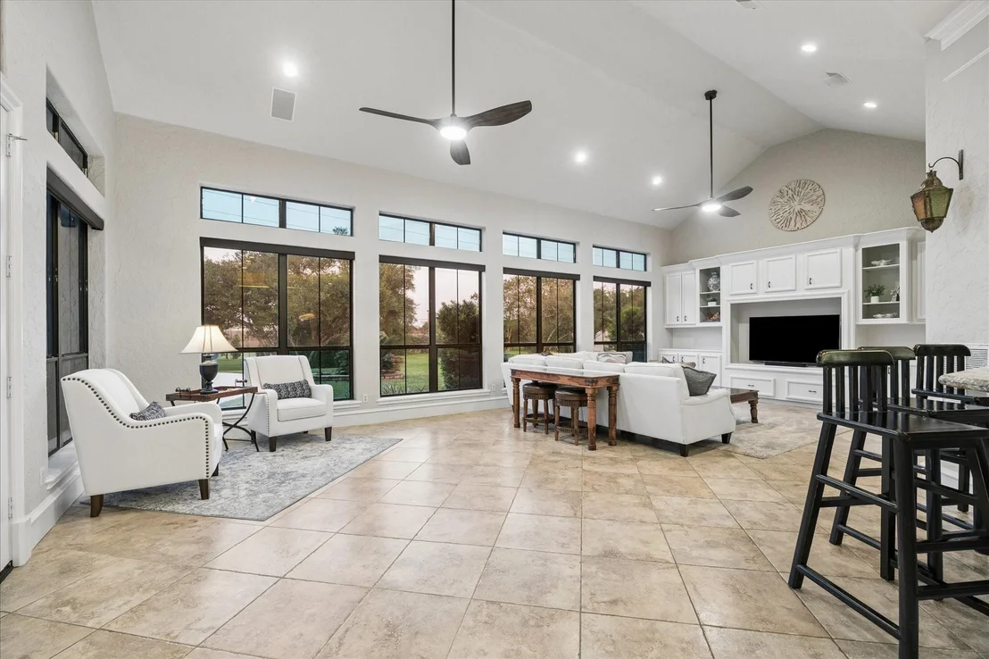 Photo of 6810 Anthonia Lane