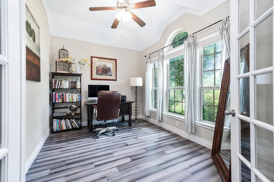 Photo of 35 S Greenprint Circle