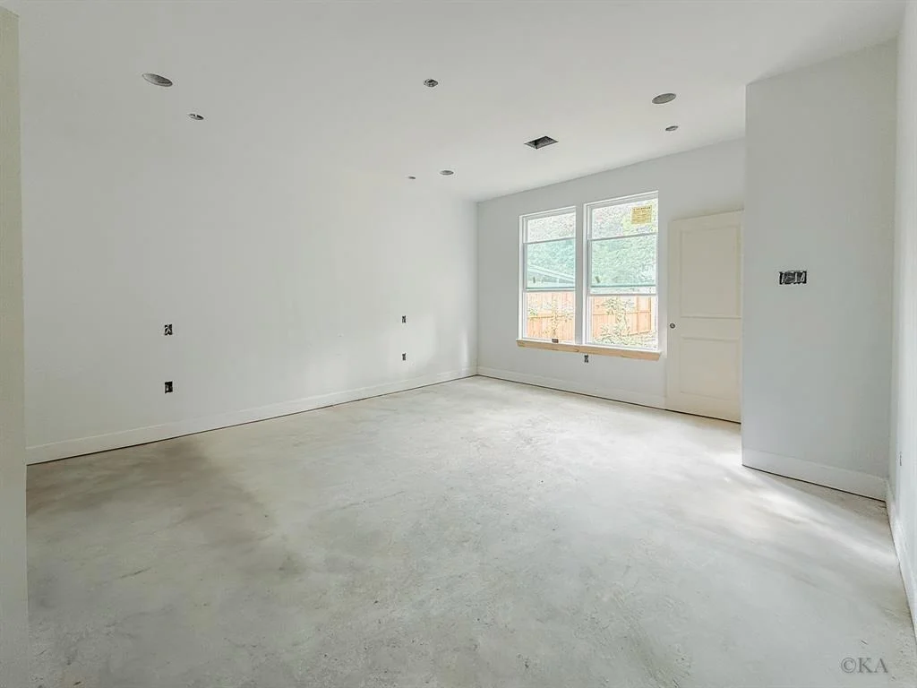 Photo of 10651 Mayfield Road