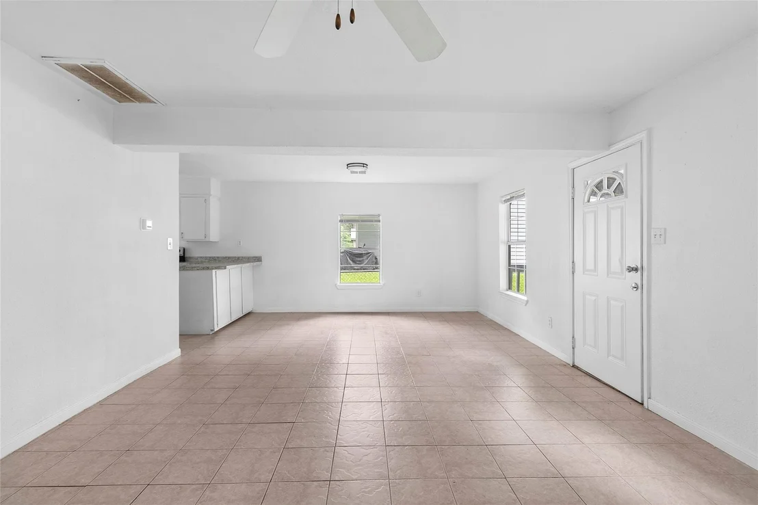 Photo of 6090 Skylane Drive