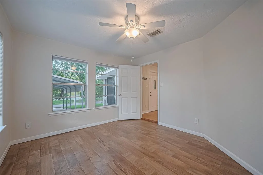 Photo of 1372 W Pine Lake Circle