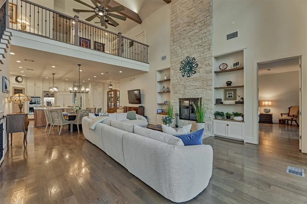 Photo of 925 Paradise Lane