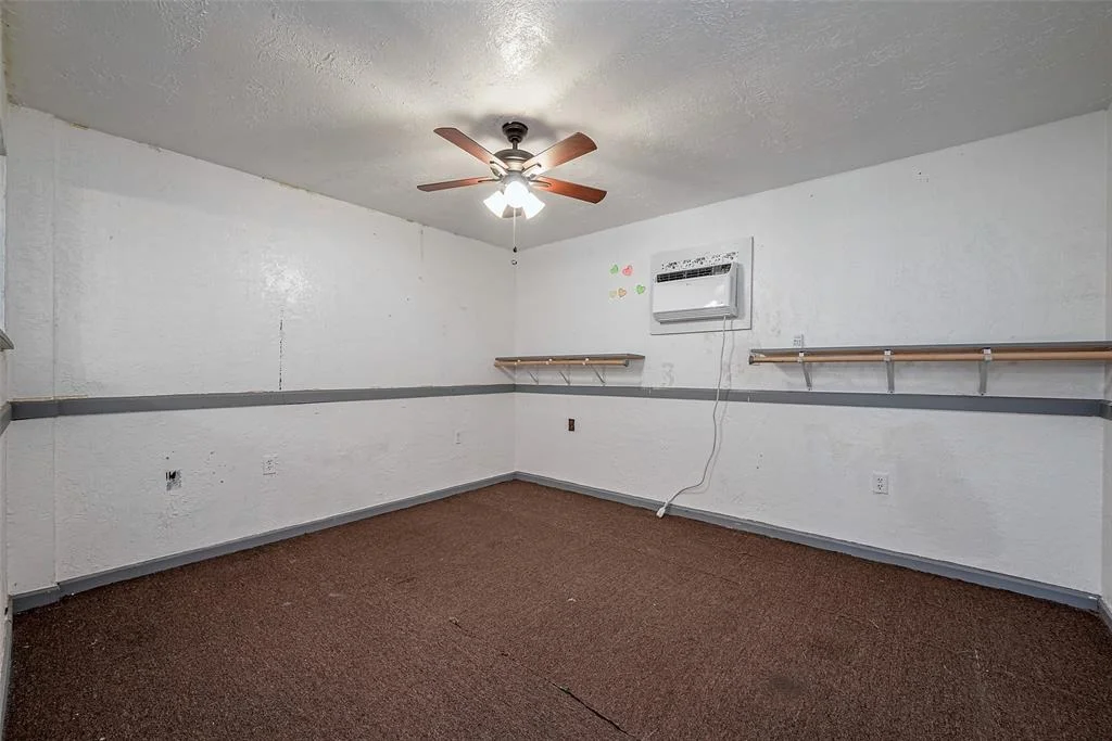 Photo of 701 Janisch Road