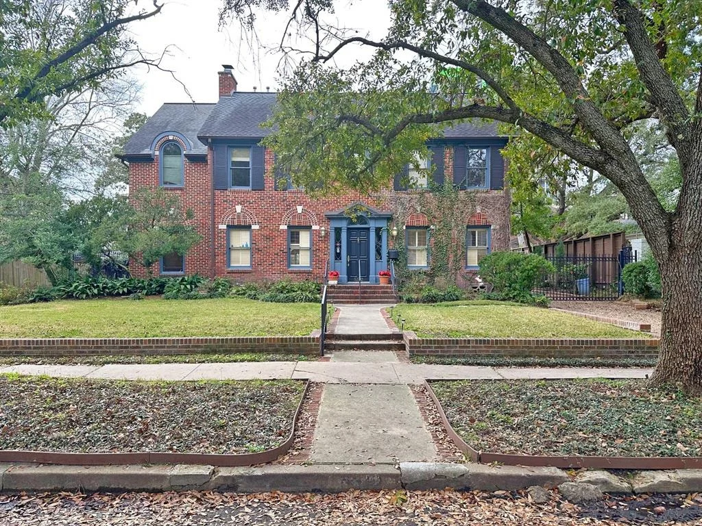 Photo of 5312 Cherokee Street