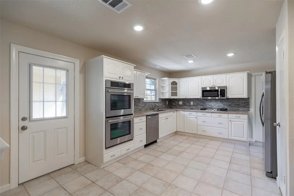 Photo of 17327 Shrub Oak Drive
