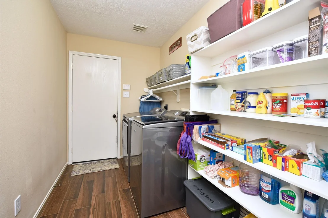 Photo of 26 S Vesper Bend Circle