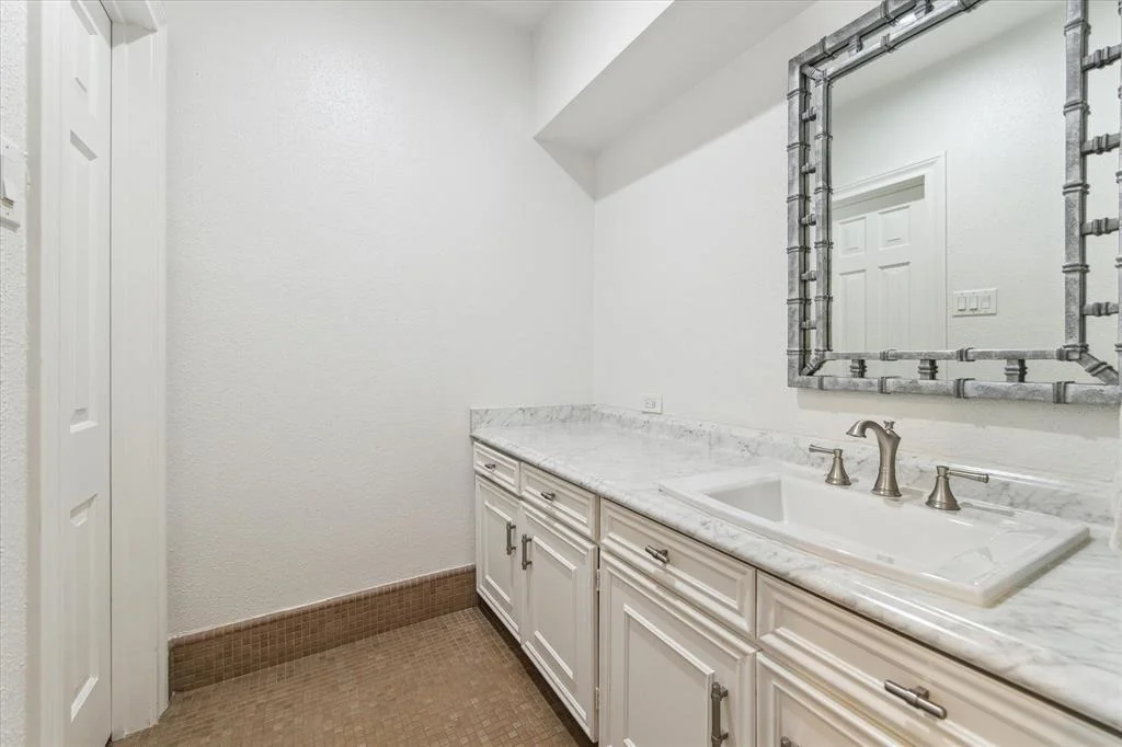 Photo of 667 Shartle Circle