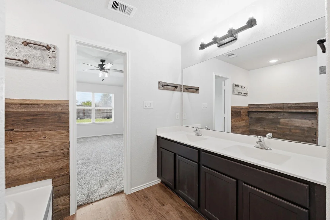 Photo of 14078 Lake Crescent Drive
