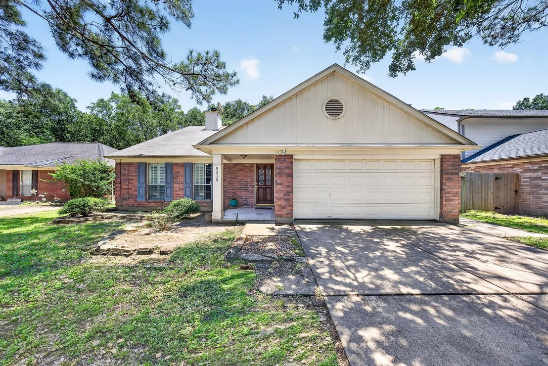 Photo of 9319 Bayou Bluff Drive