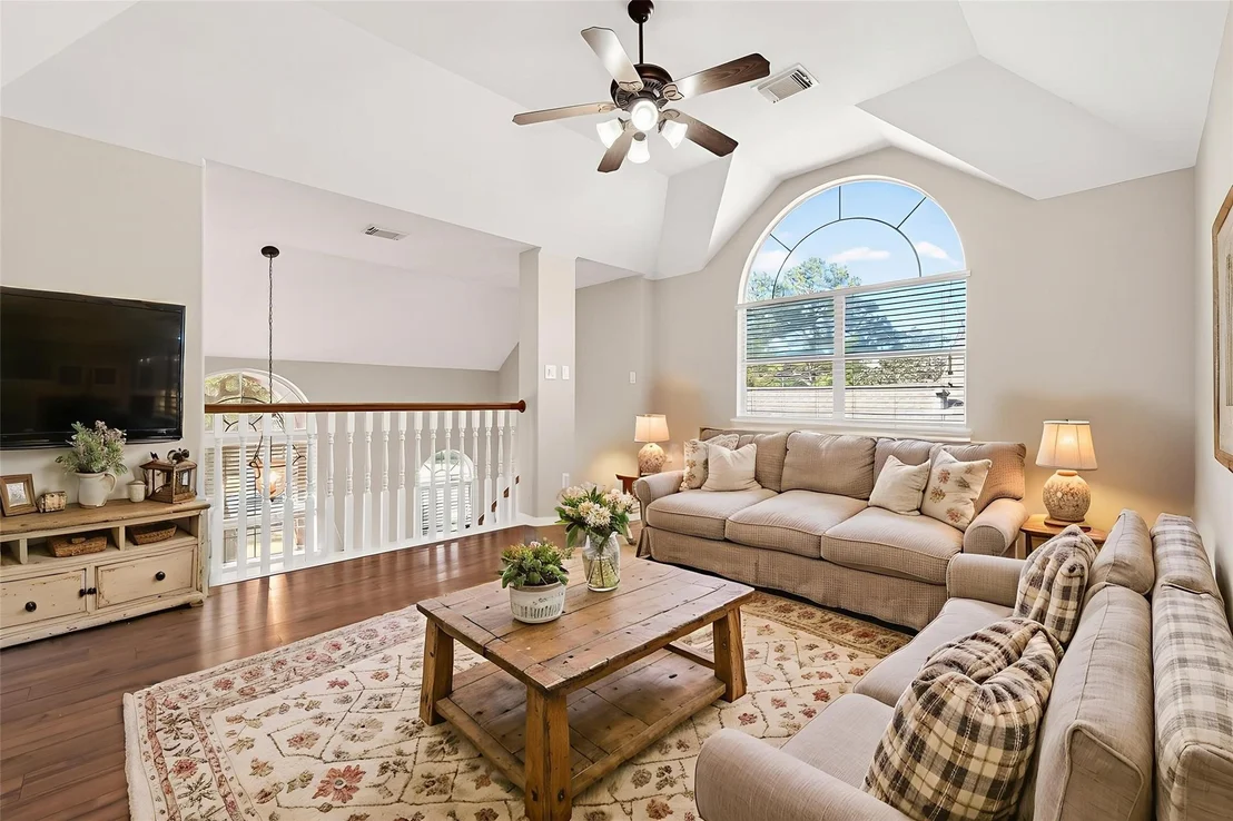 Photo of 15706 Clear Pointe Drive