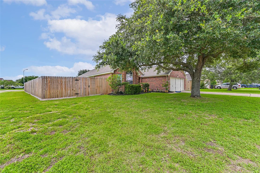 Photo of 5398 Morgan Oak Drive