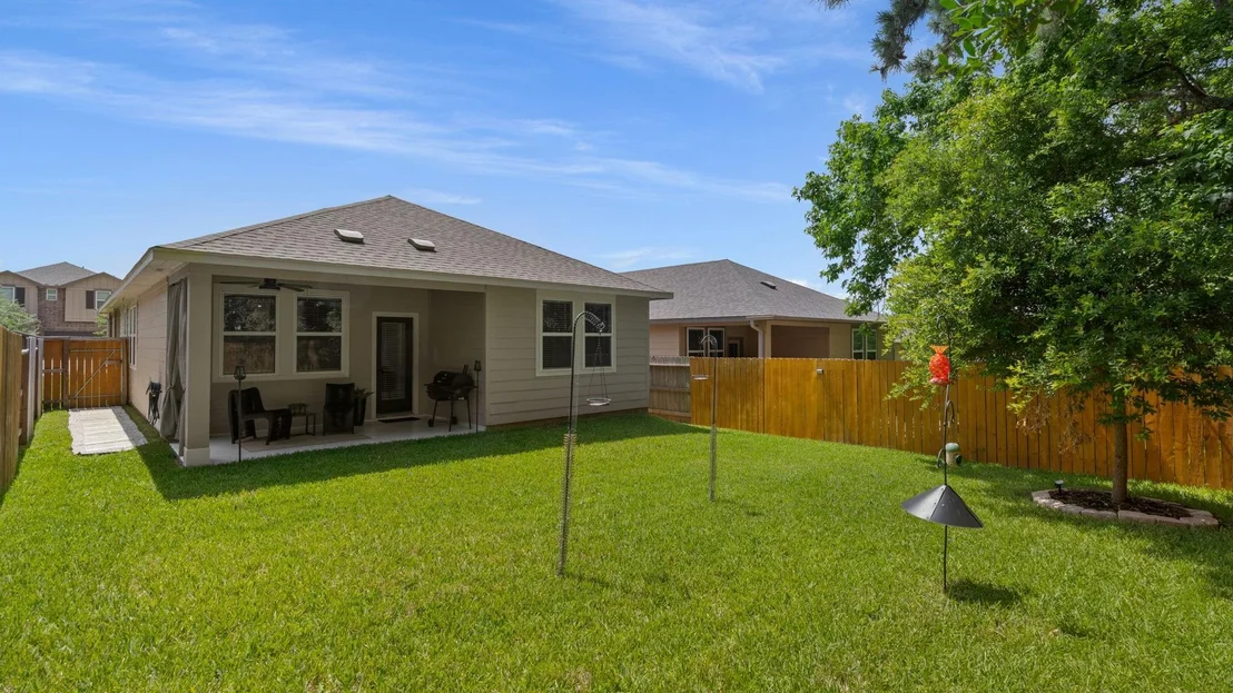 Photo of 7067 Silverleaf Oak Street