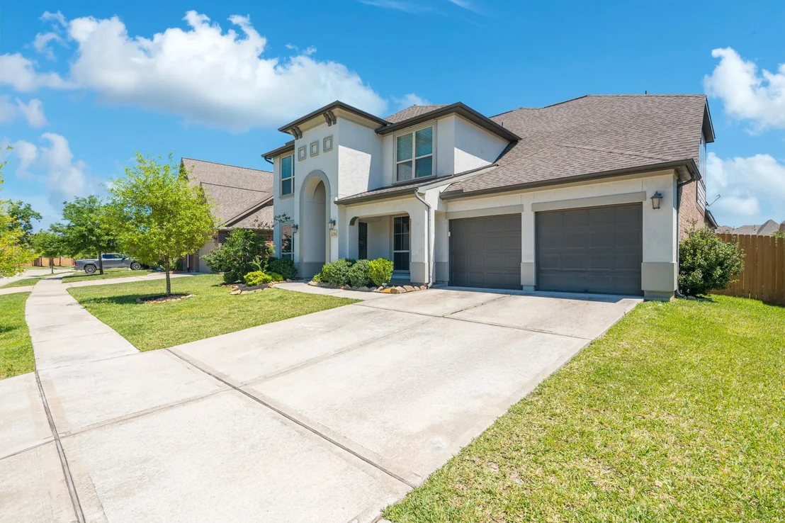 Photo of 27918 Madison Bend Drive