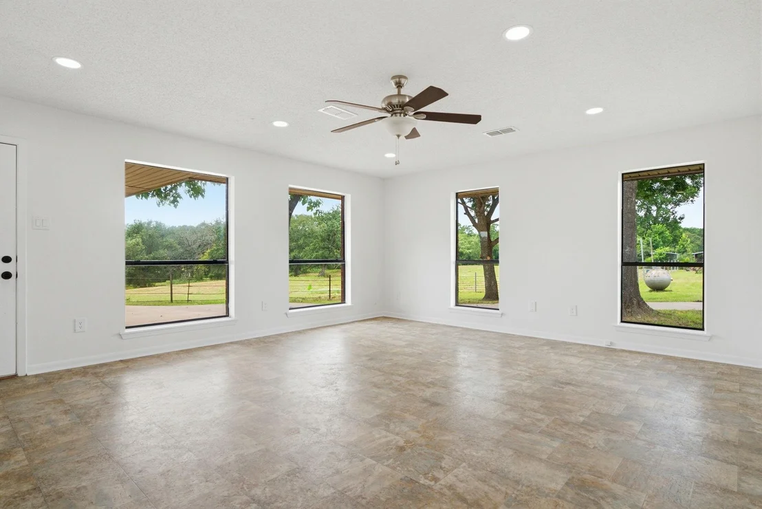 Photo of 931 Private Road 5140