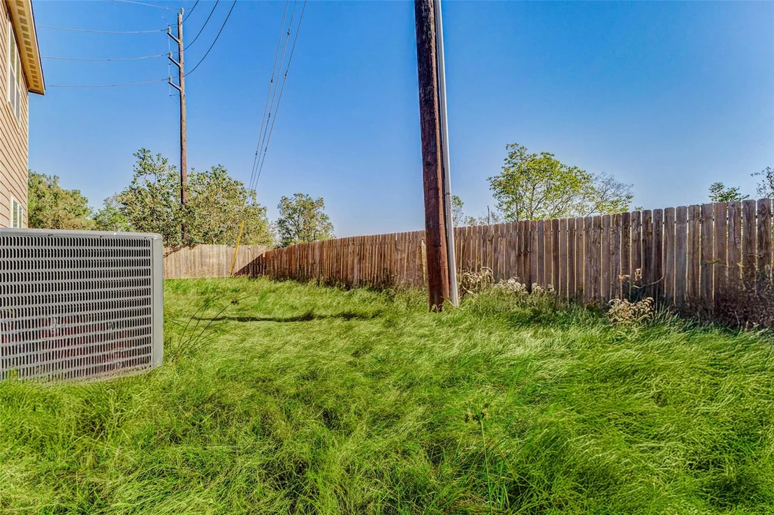 Photo of 2098 Saras Way