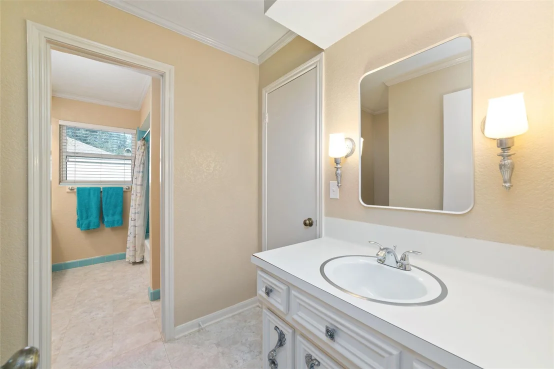 Photo of 10823 Dunbrook Drive