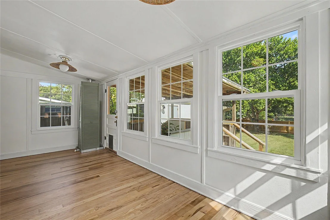 Photo of 304 Foster Street