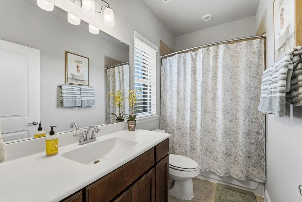 Photo of 3618 Edison Lane