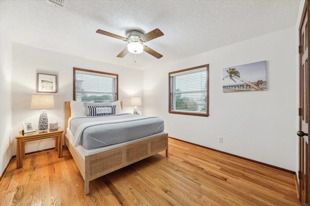 Photo of 16606 Bayfront Drive