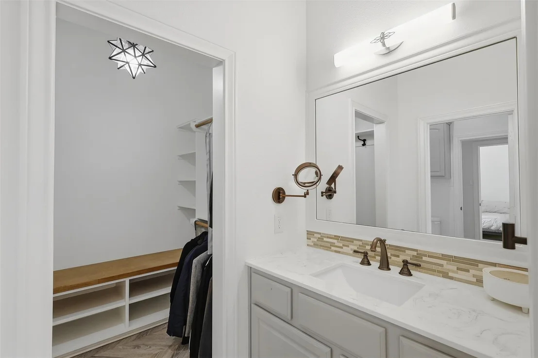 Photo of 8518 Lofty Pines
