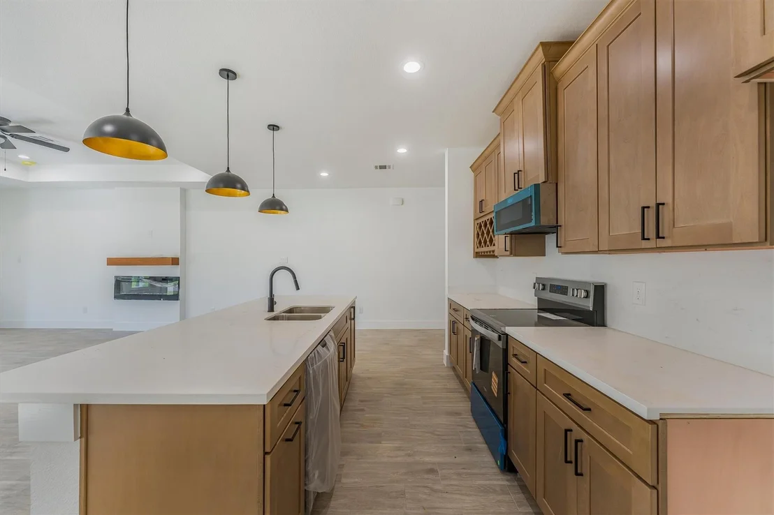 Photo of 10703 Hillside Drive