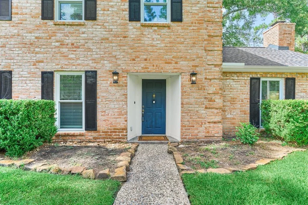 Photo of 6314 Knollview Drive