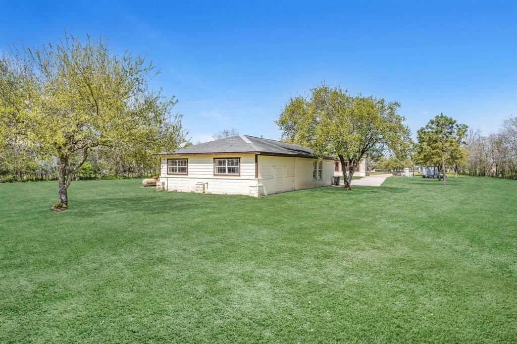 Photo of 1112 Misty Way Drive