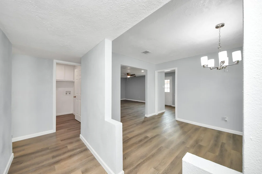 Photo of 14623 Lorne Drive