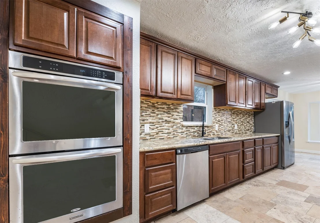 Photo of 417 White Wing Lane