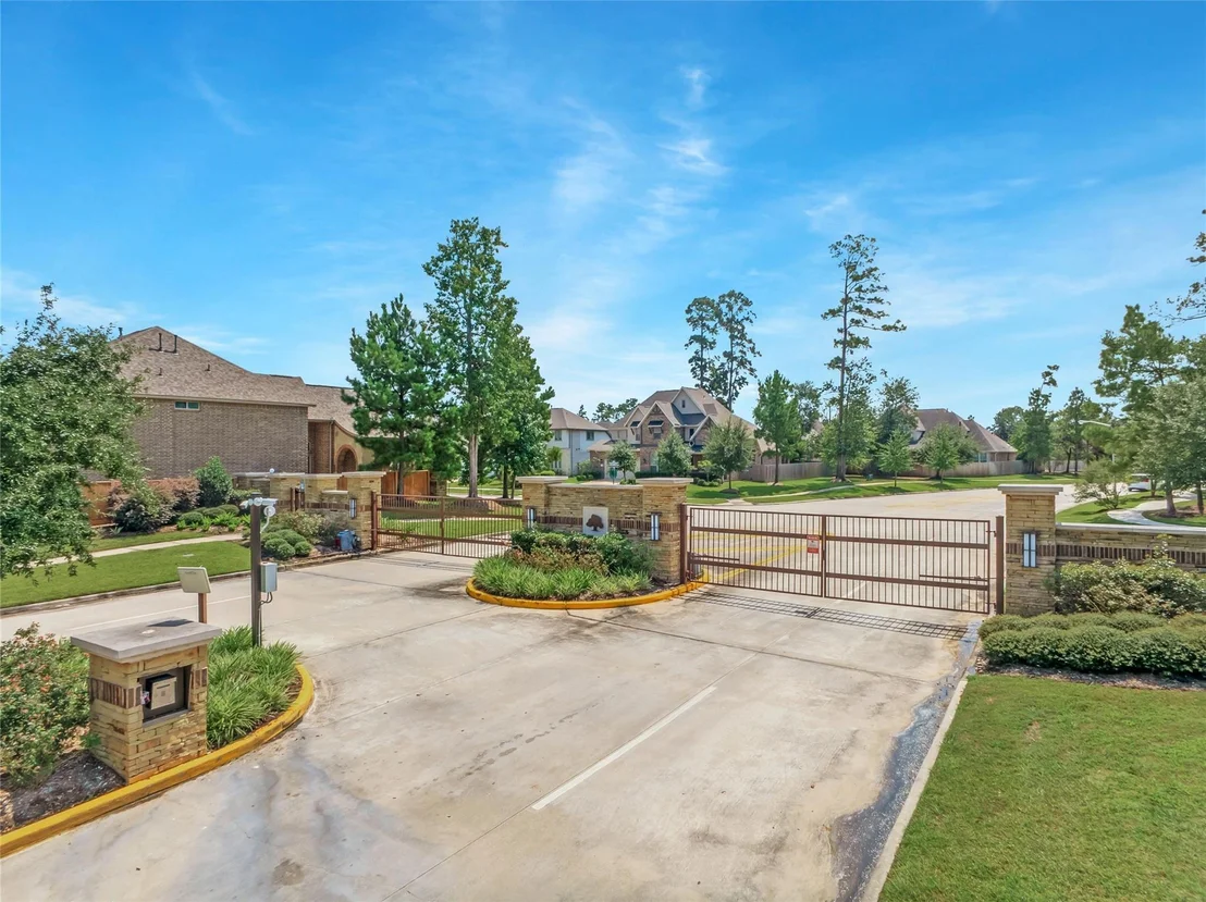 Photo of 2746 Lake Shadow Drive
