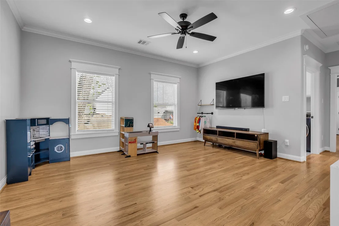 Photo of 800 Walton Street